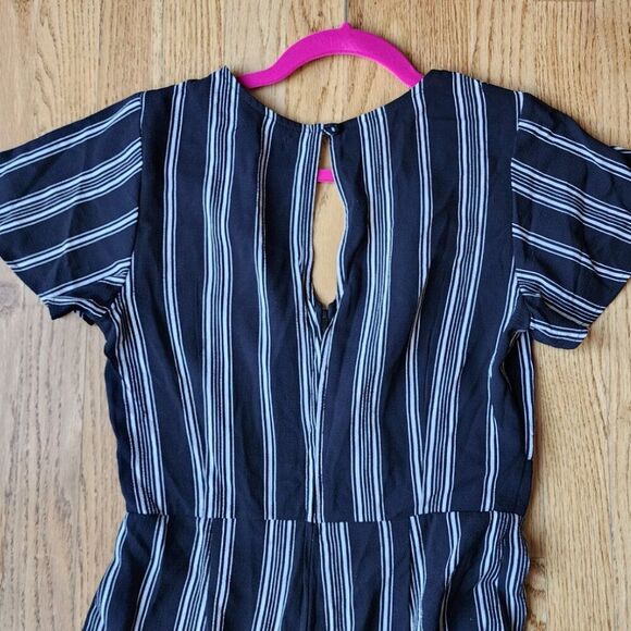 Crystal Sky Tie Front Jumpsuit | Juniors 7 | Black White Stripes Short Sleeves - Picture 4 of 8